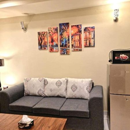 Comfortable & Lovely 1 Bed Apt In Bahria Town Rawalpindi Exterior photo